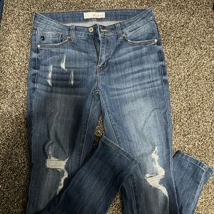 Kancan jeans size 7/27 in excellent condition new without tags